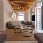 Wonderful Apartment With Three Bedrooms And Two Bathrooms In The Center